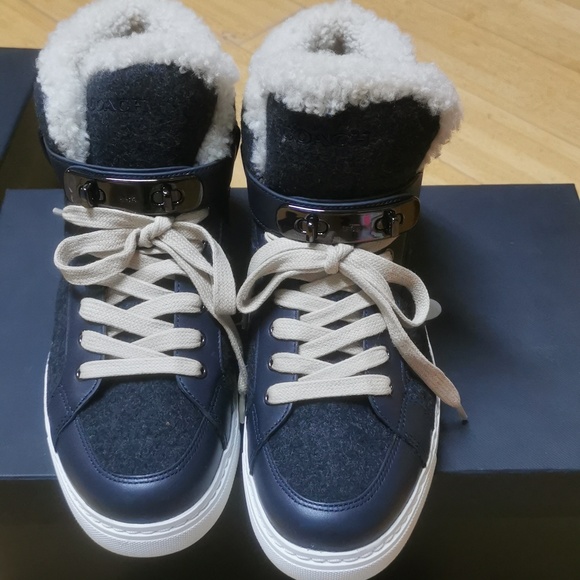 Coach Richmond Wool #8 - Picture 2 of 6